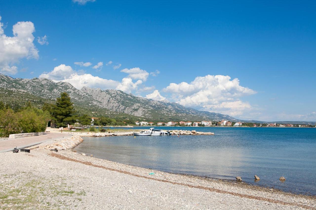 Apartmani Lea Starigrad Paklenica Eksteriør bilde